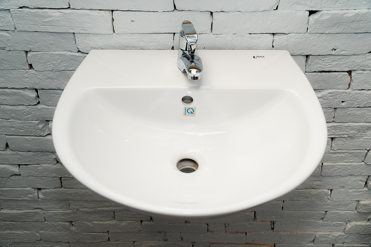 Chậu rửa lavabo treo tường INAX L-285V (L285V) (L-285VFC)